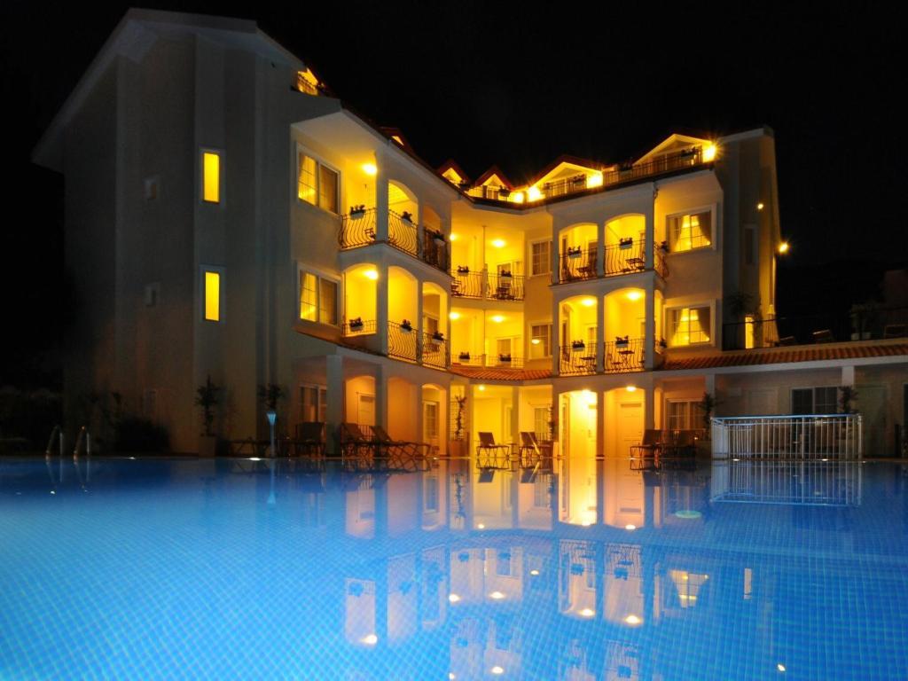 Sea Breeze Hotel And Apartments オルデニズ エクステリア 写真