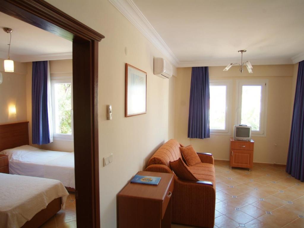 Sea Breeze Hotel And Apartments オルデニズ 部屋 写真